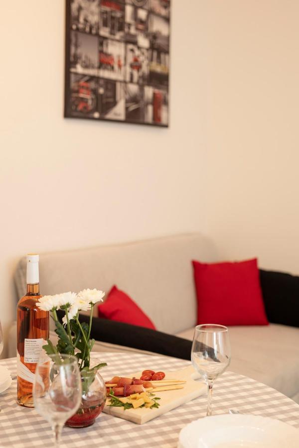 Studio Apartman Amalie Pazin Extérieur photo